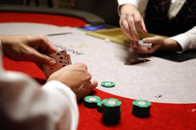 赚不赔的不是庄家而是扑克牌厂家瓦力棋牌游戏原来澳门赌场真正稳(图3)
